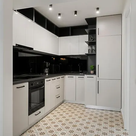 Fantastic In Magheru * Bucarest