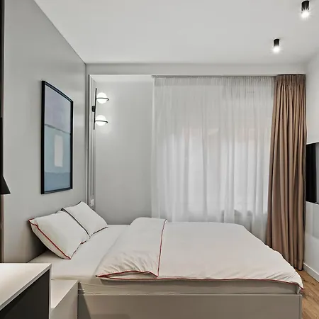 Fantastic In Magheru ブカレスト