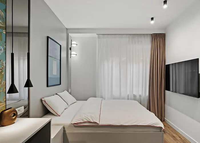 Fantastic In Magheru ブカレスト